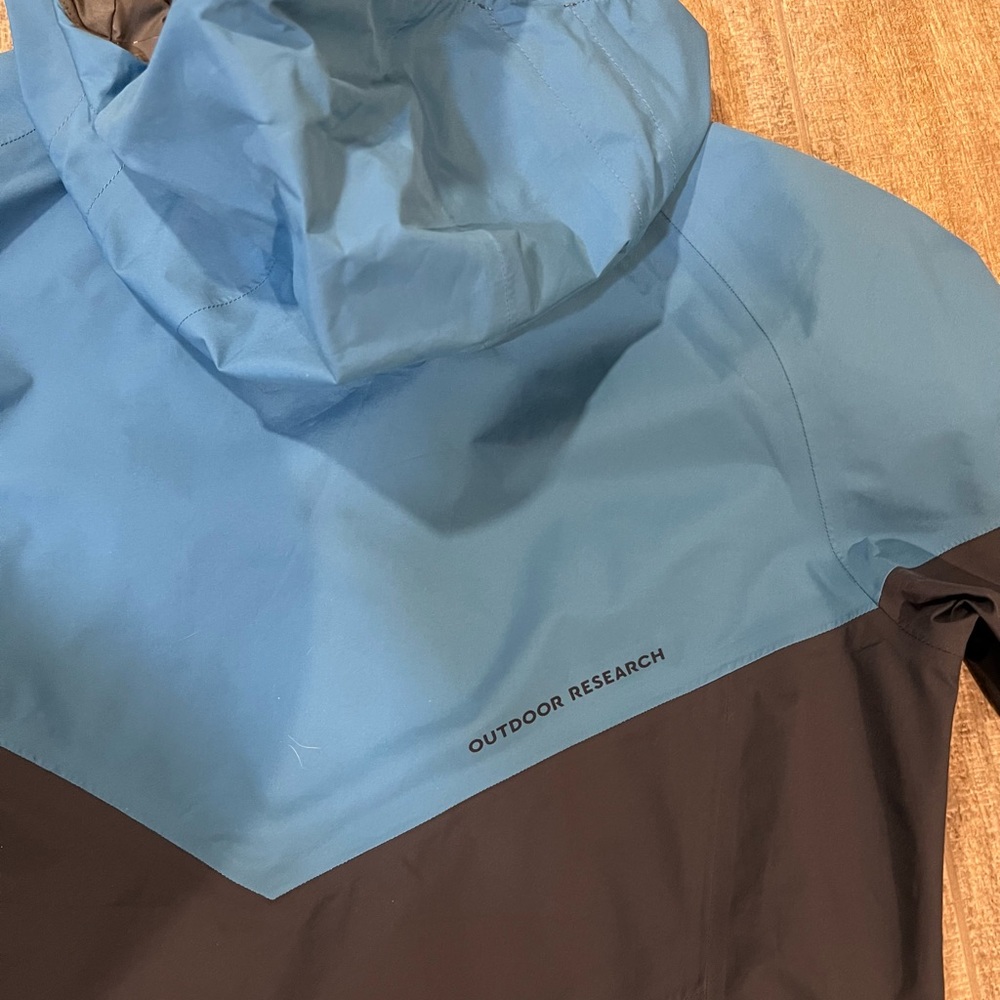 Outdoor Research Shell Jacket - Picture 4 of 5